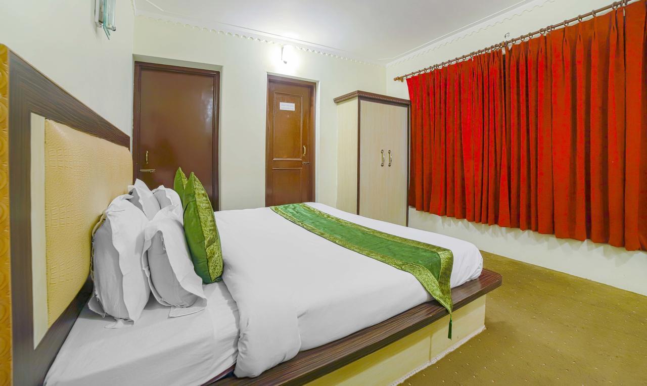 Premier Pahalgam Hotel Exterior photo